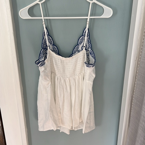 Tank - Picture 3 of 3